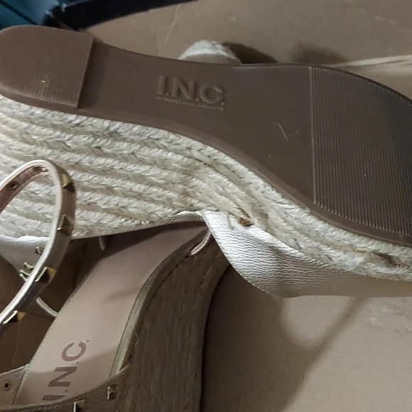 PRODUCT Inc International Concepts Masin Closed-Toe Wedge Espadrilles,Used once - Picture 8 of 8